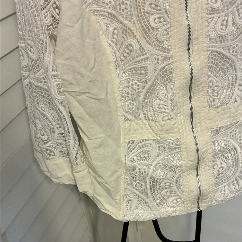 Ashley Stewart Cream Top - Picture 5 of 7